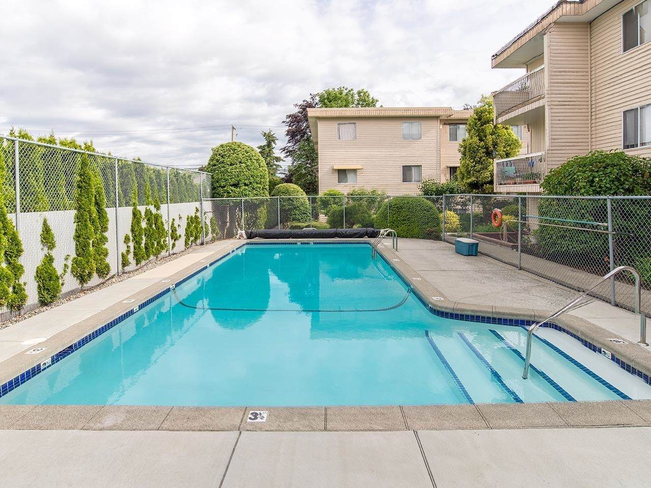 11816 88 Avenue - Photo 1