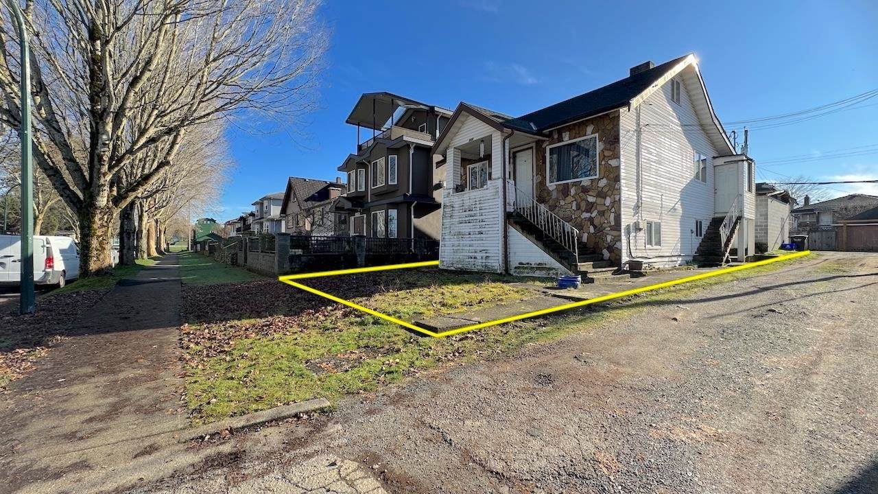 3006 25th Avenue - Photo 1