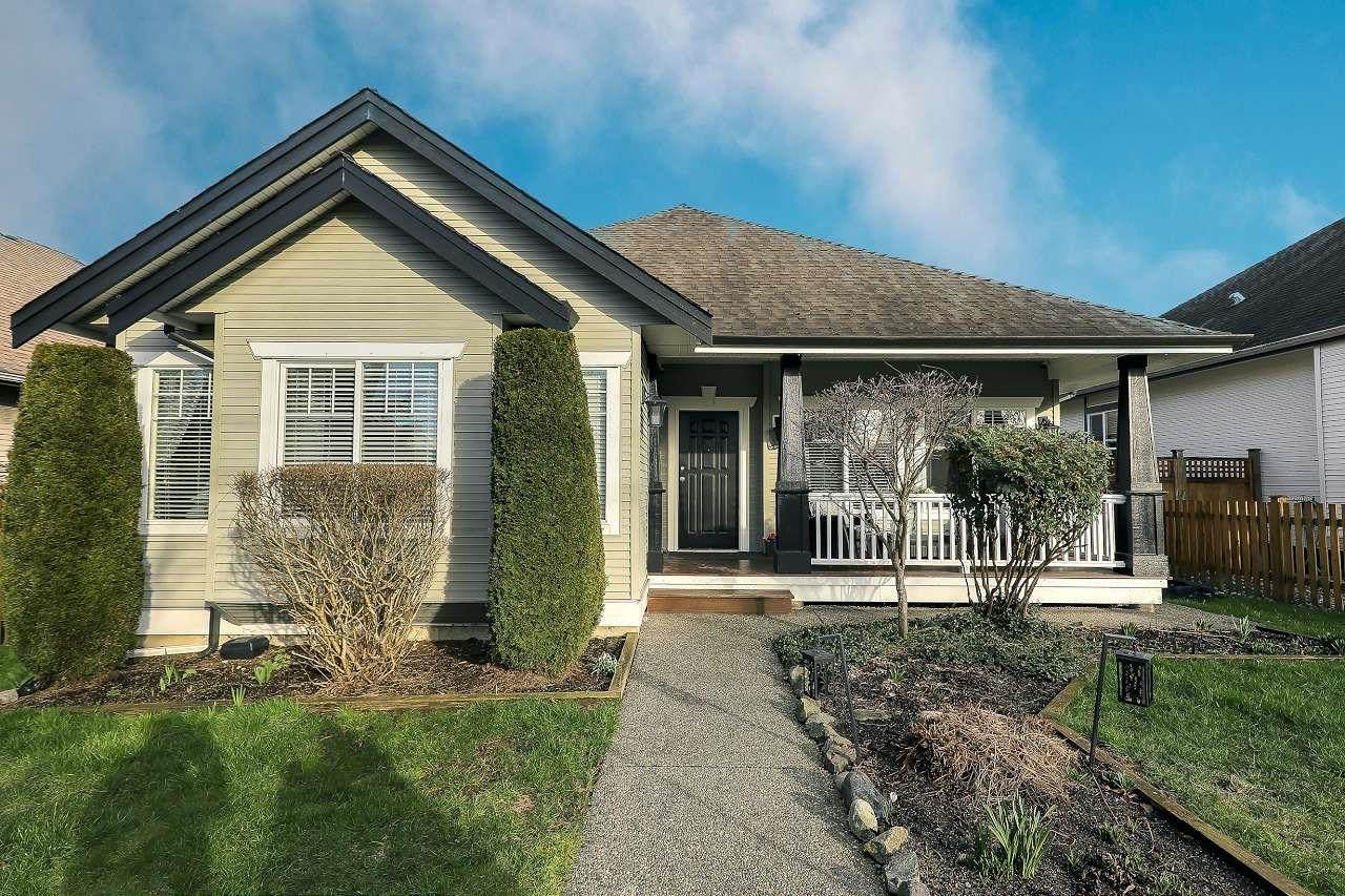 6842 184th Street - Photo 1