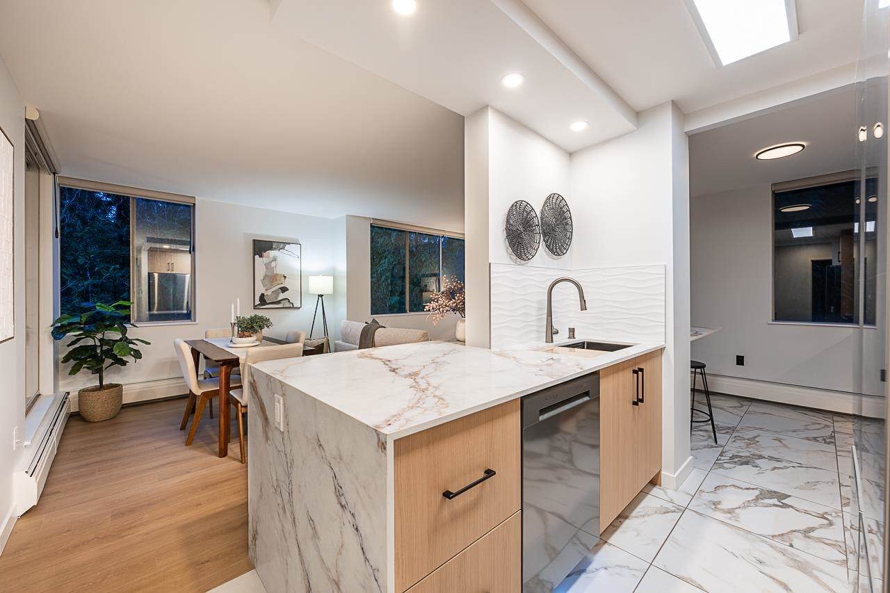 https://bt-photos.global.ssl.fastly.net/britcol/orig_boomver_2_R3093342-2.jpg