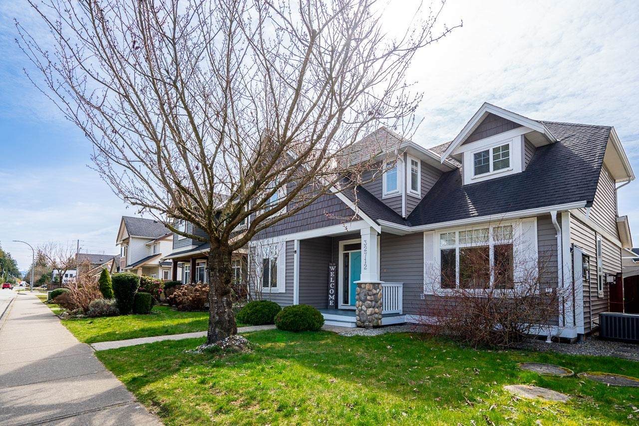 32712 Tunbridge Avenue - Photo 1
