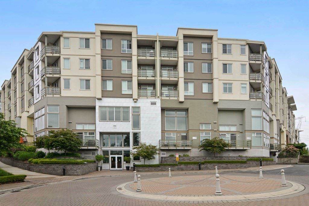 15850 26 Avenue - Photo 1