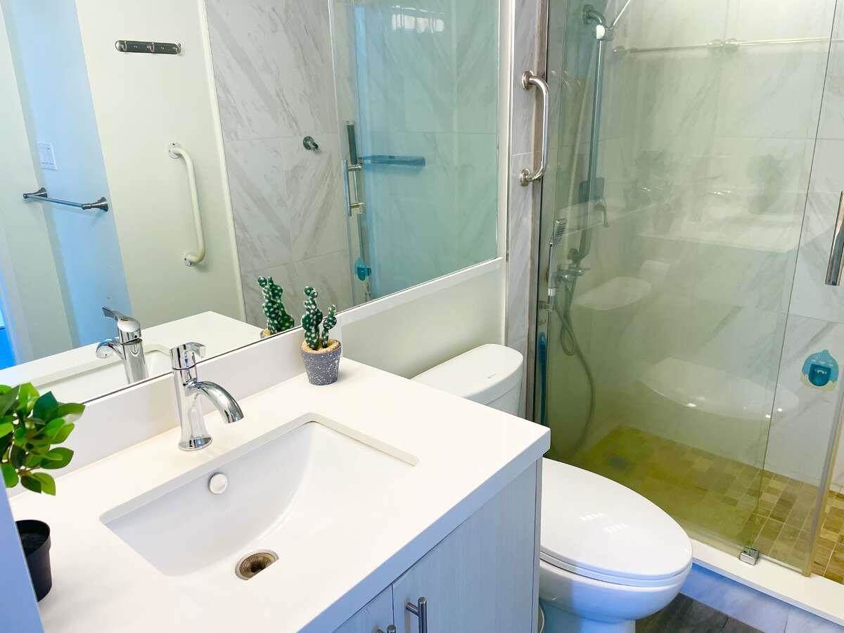 8591 Westminster Highway - Photo 1