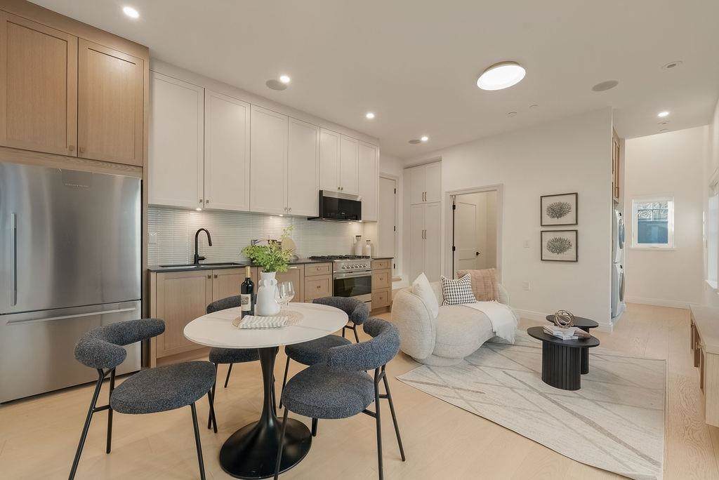 2544 Grant Street - Photo 1