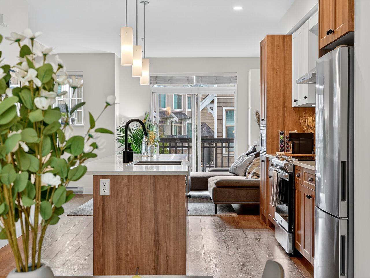 20487 65 Avenue - Photo 1