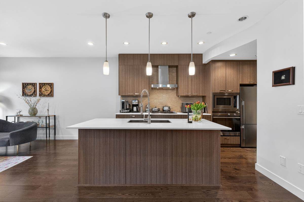 621 14th Street - Photo 1