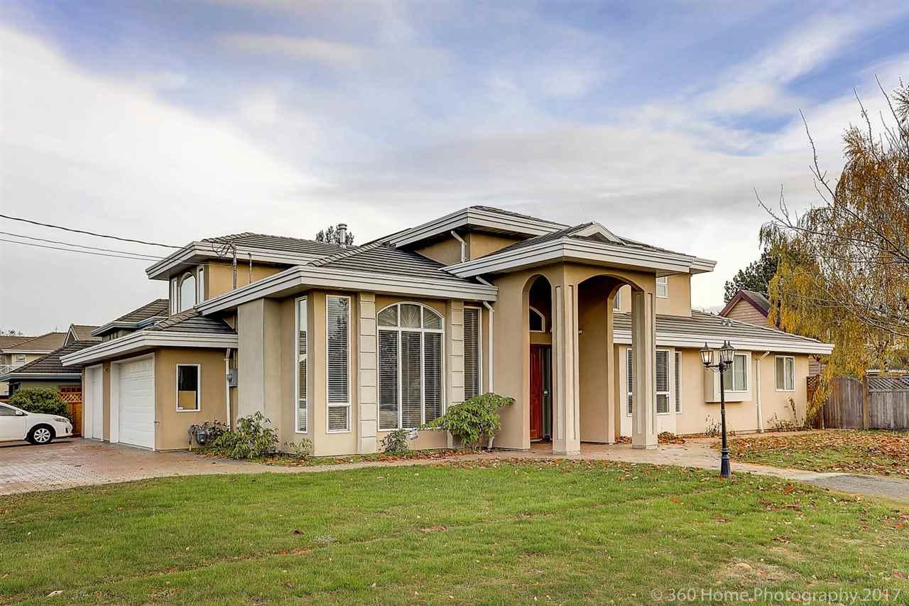 10931 Dennis Crescent - Photo 1