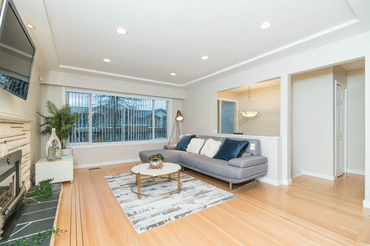 1016 52ND Avenue - Photo 1