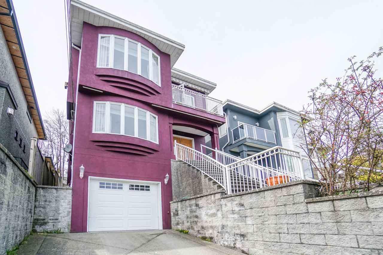 211 Sea Avenue - Photo 1