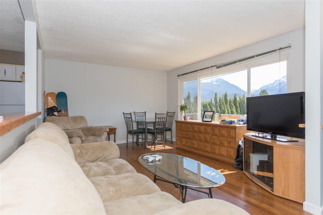 1757 Chiefview Road - Photo 1