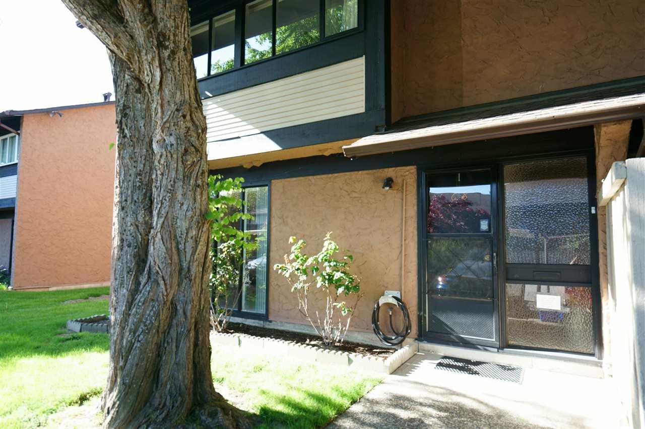 10111 Swinton Crescent - Photo 1