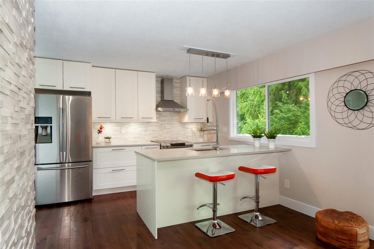 212 Harvard Drive - Photo 1