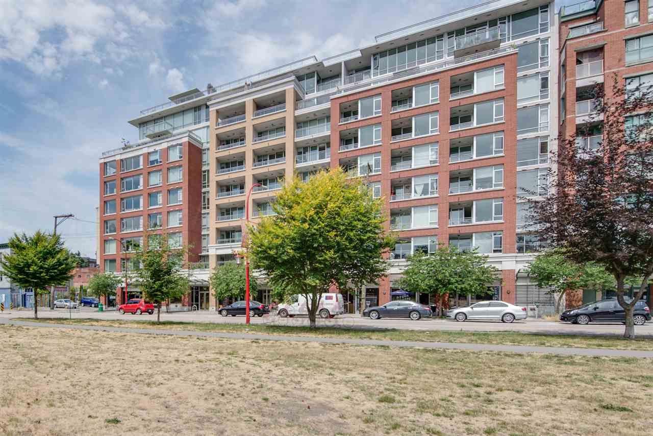 221 Union Street - Photo 1