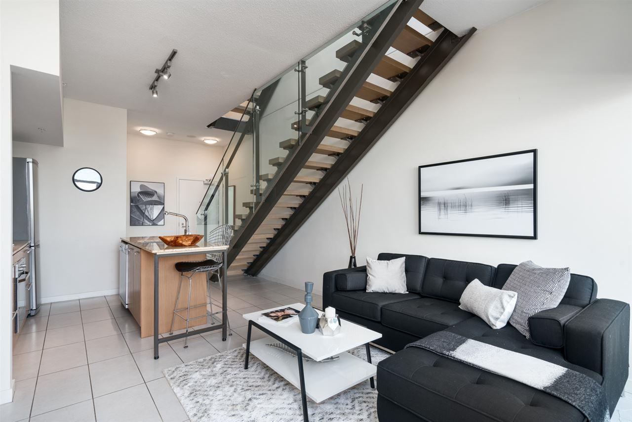 522 8TH Avenue - Photo 1