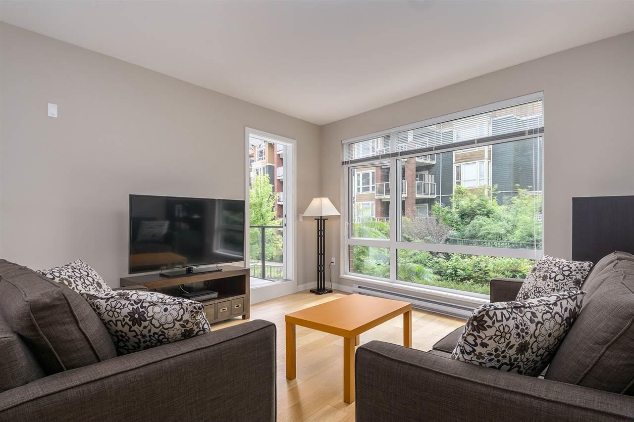 20 Royal Avenue - Photo 1