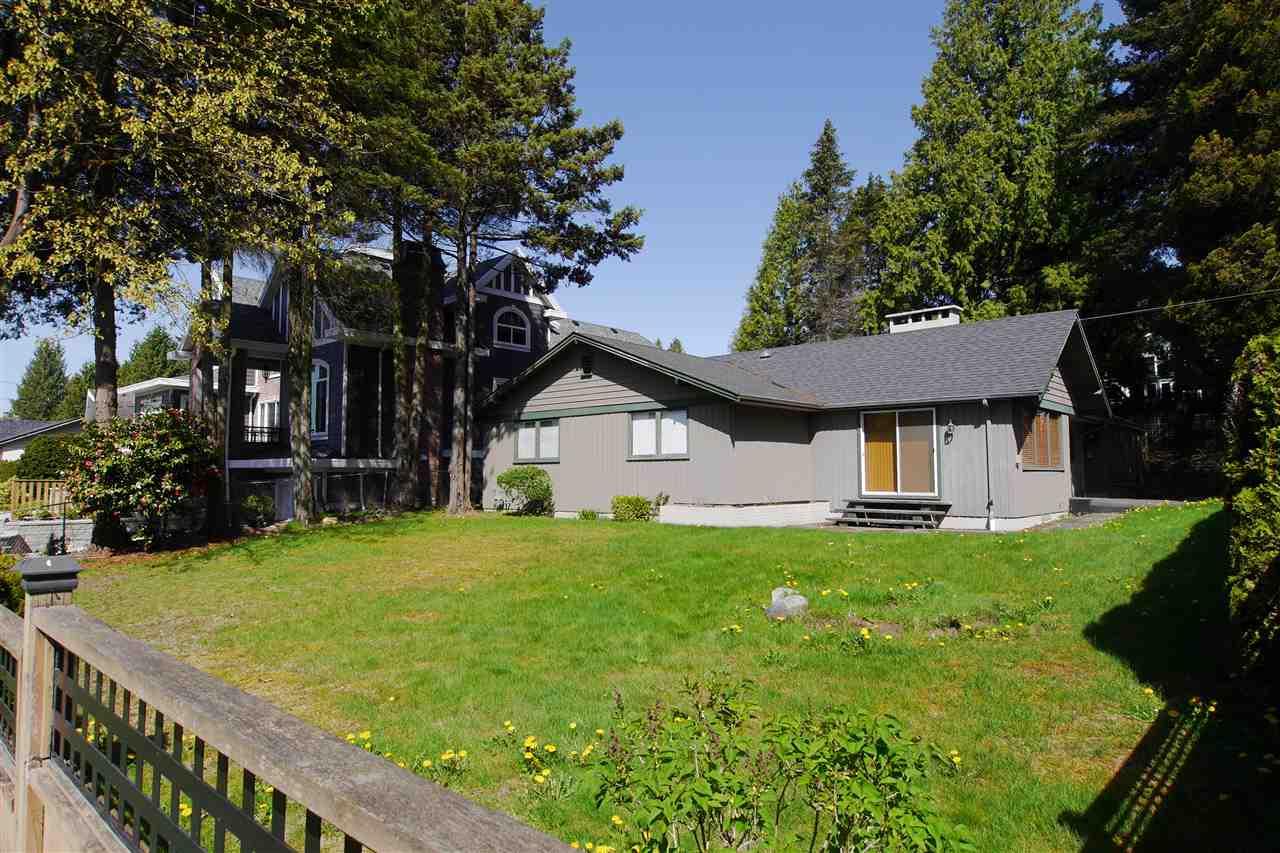 378 Laurentian Crescent - Photo 1