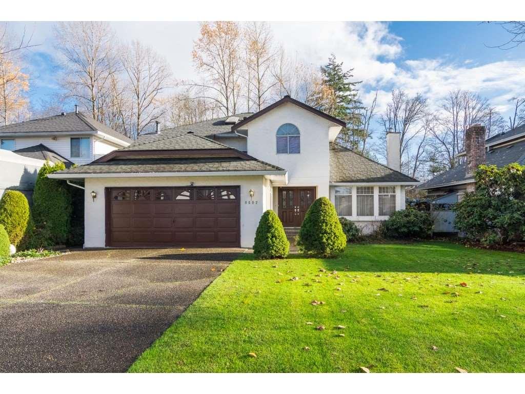 8692 141 Street - Photo 1