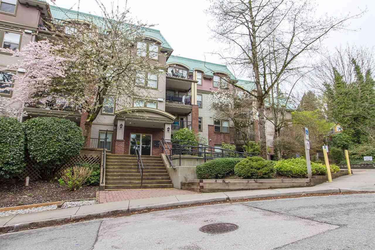 1591 Booth Avenue - Photo 1