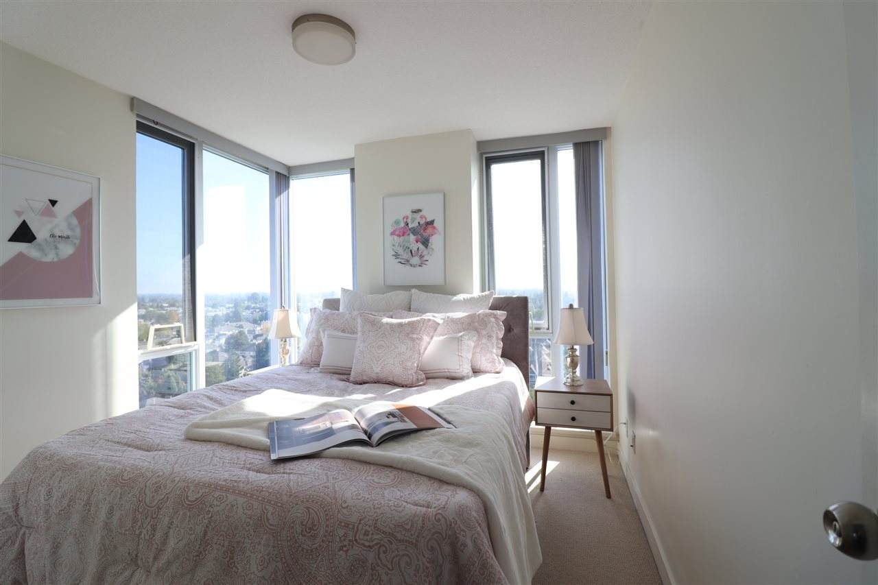 7080 No 3 Road - Photo 1