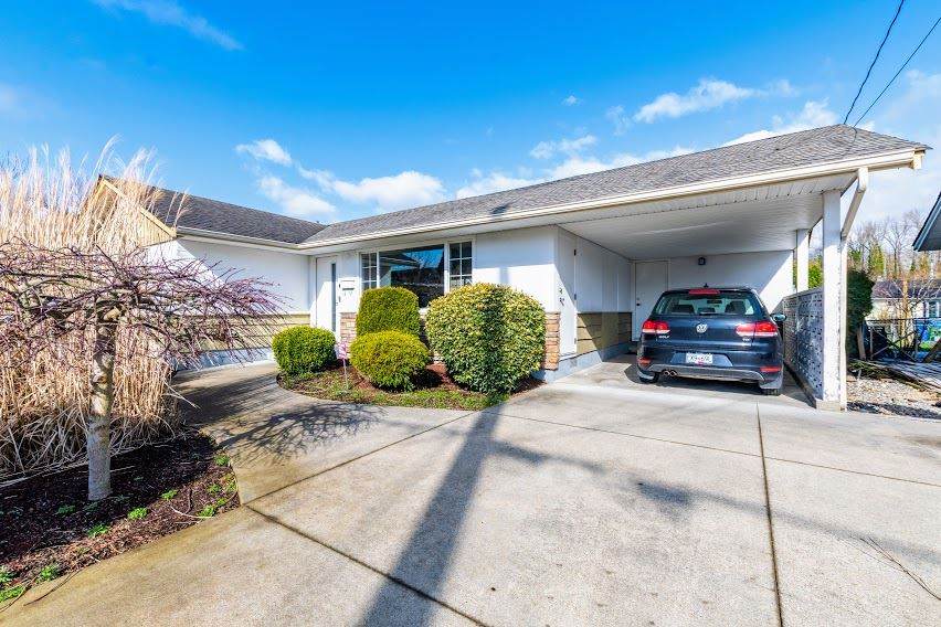 46695 Macken Avenue - Photo 1