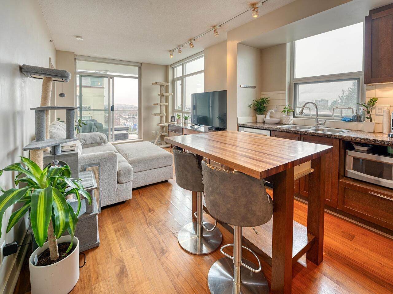 2228 Broadway - Photo 1