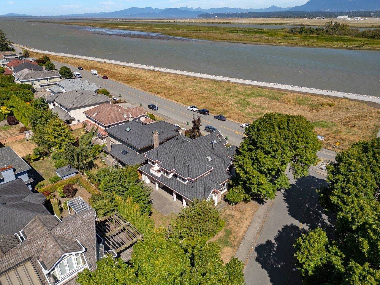 3340 River Road - Photo 1