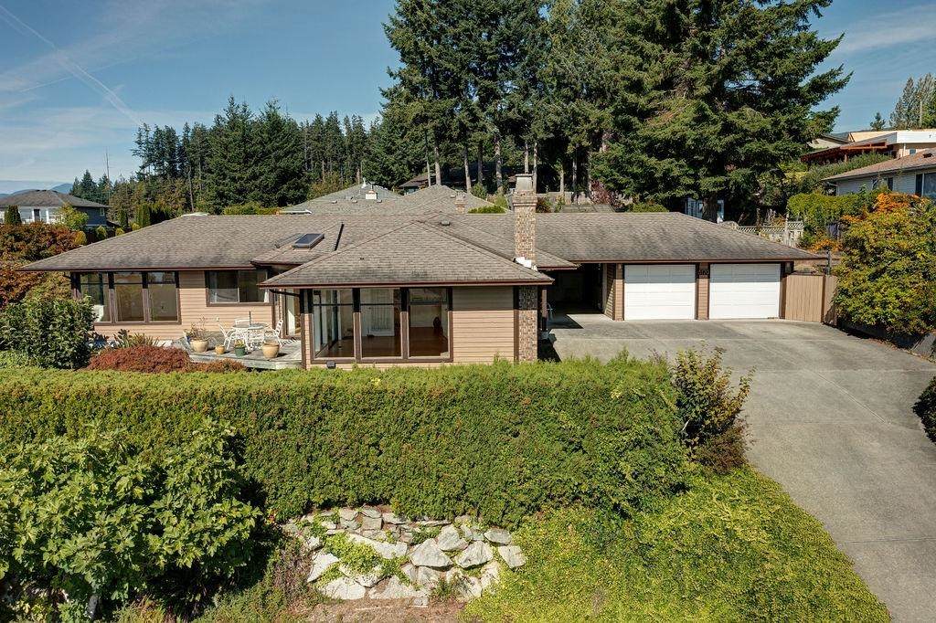 5170 Ridgeview Drive - Photo 1