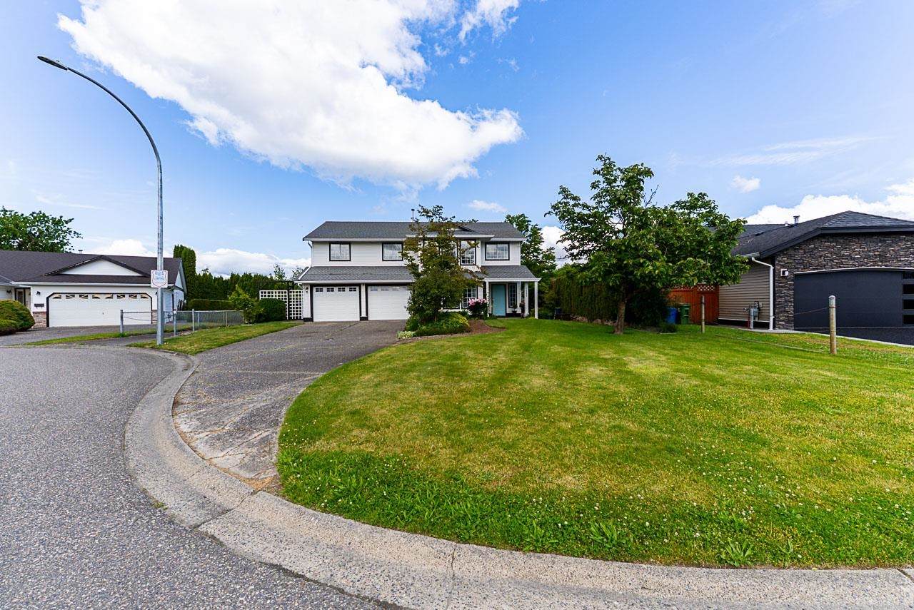 7652 Sapphire Drive - Photo 1
