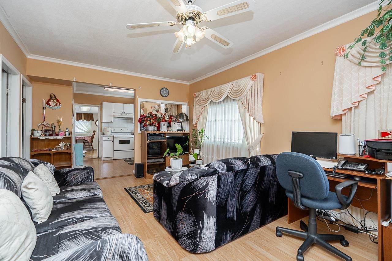 4712 Victoria Drive - Photo 1