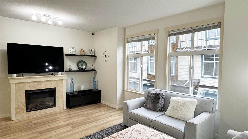 16588 Fraser Highway - Photo 1