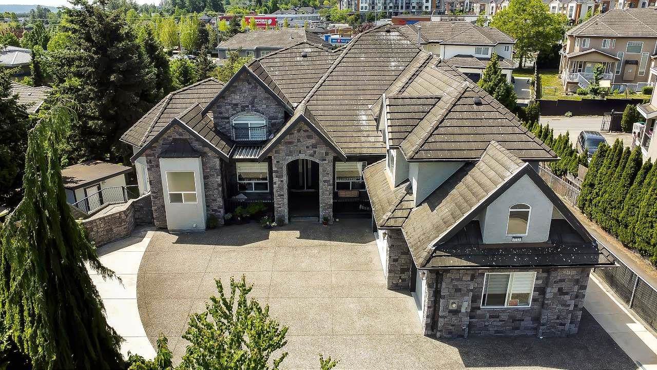 5733 W Kettle Crescent - Photo 1