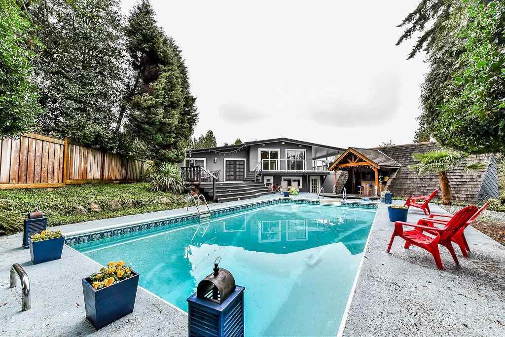 1130 Ehkolie Crescent - Photo 1