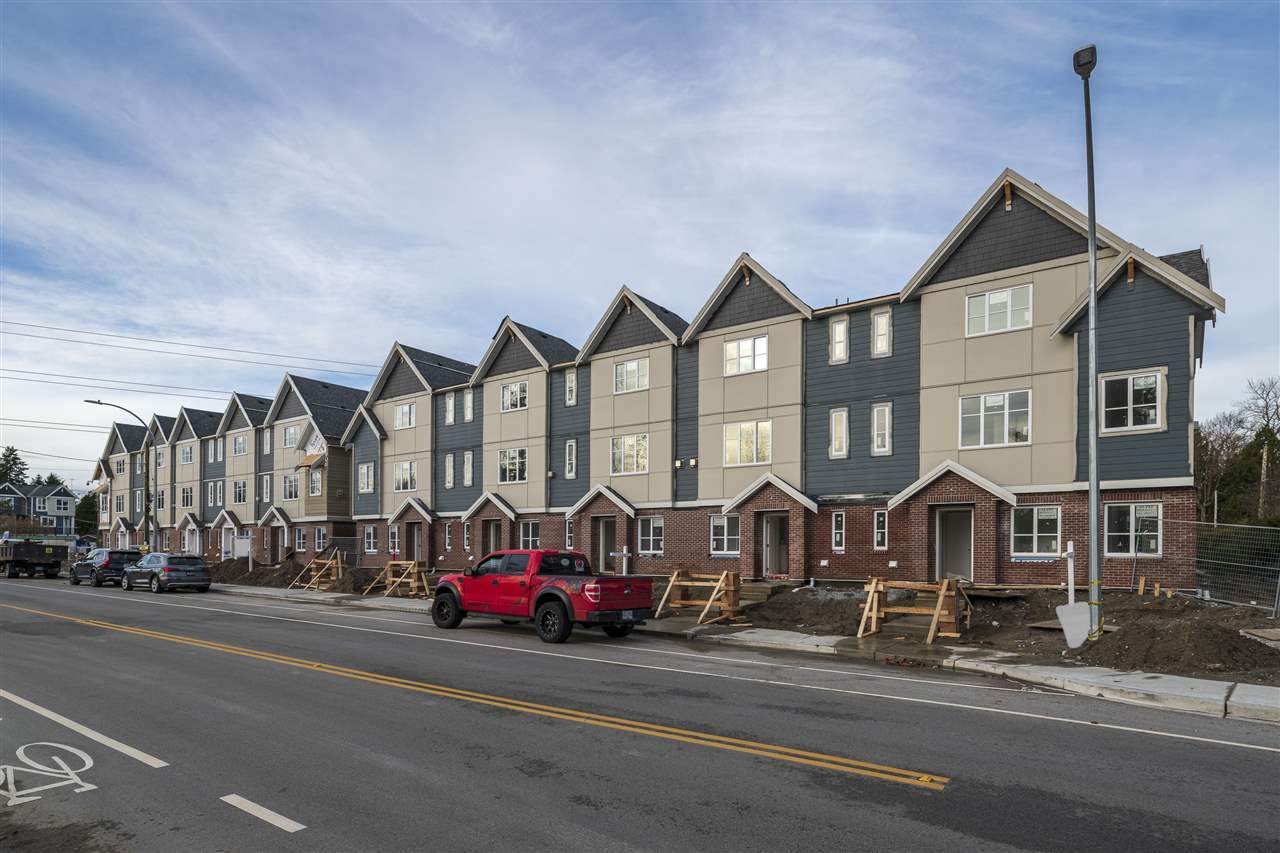 5377 8A Street - Photo 1