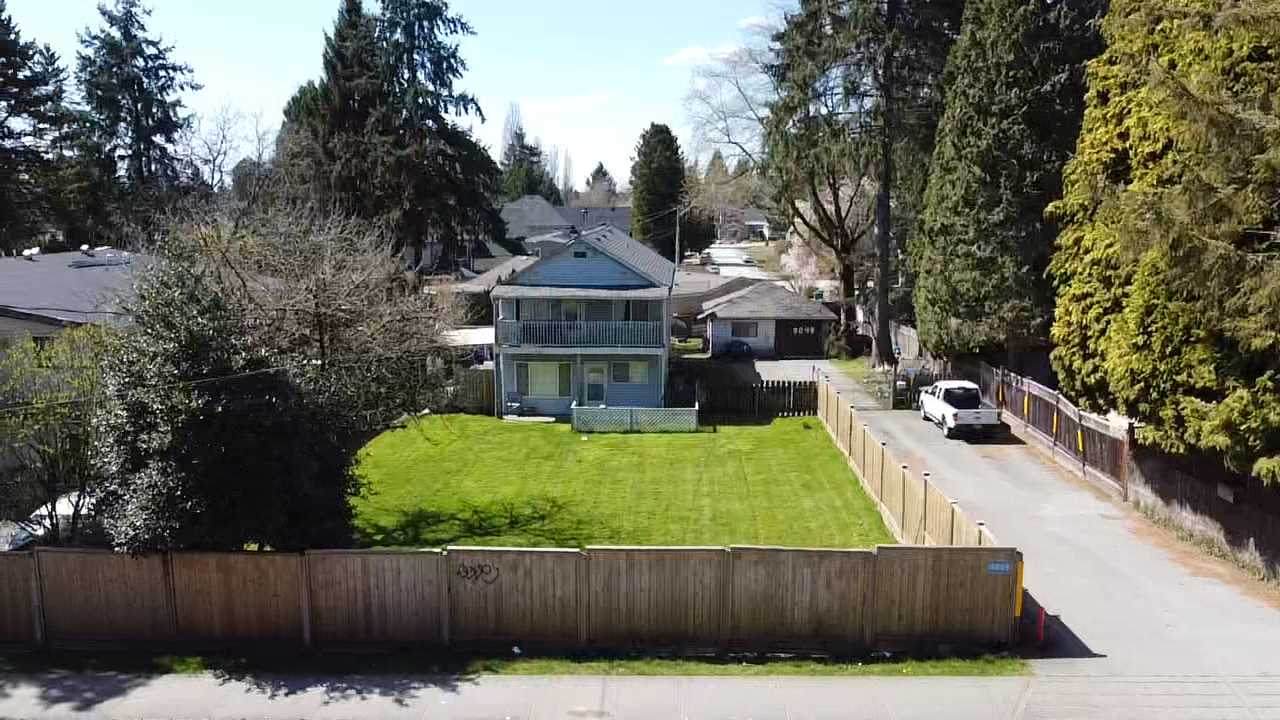 9049 148 Street - Photo 1