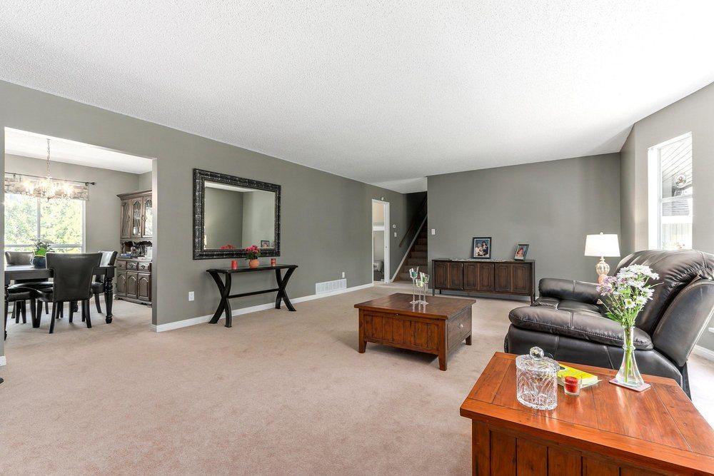 5545 4 Avenue - Photo 1