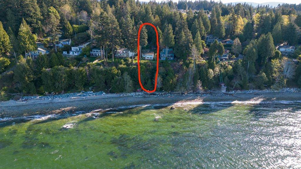 4987 Sunshine Coast Highway - Photo 1