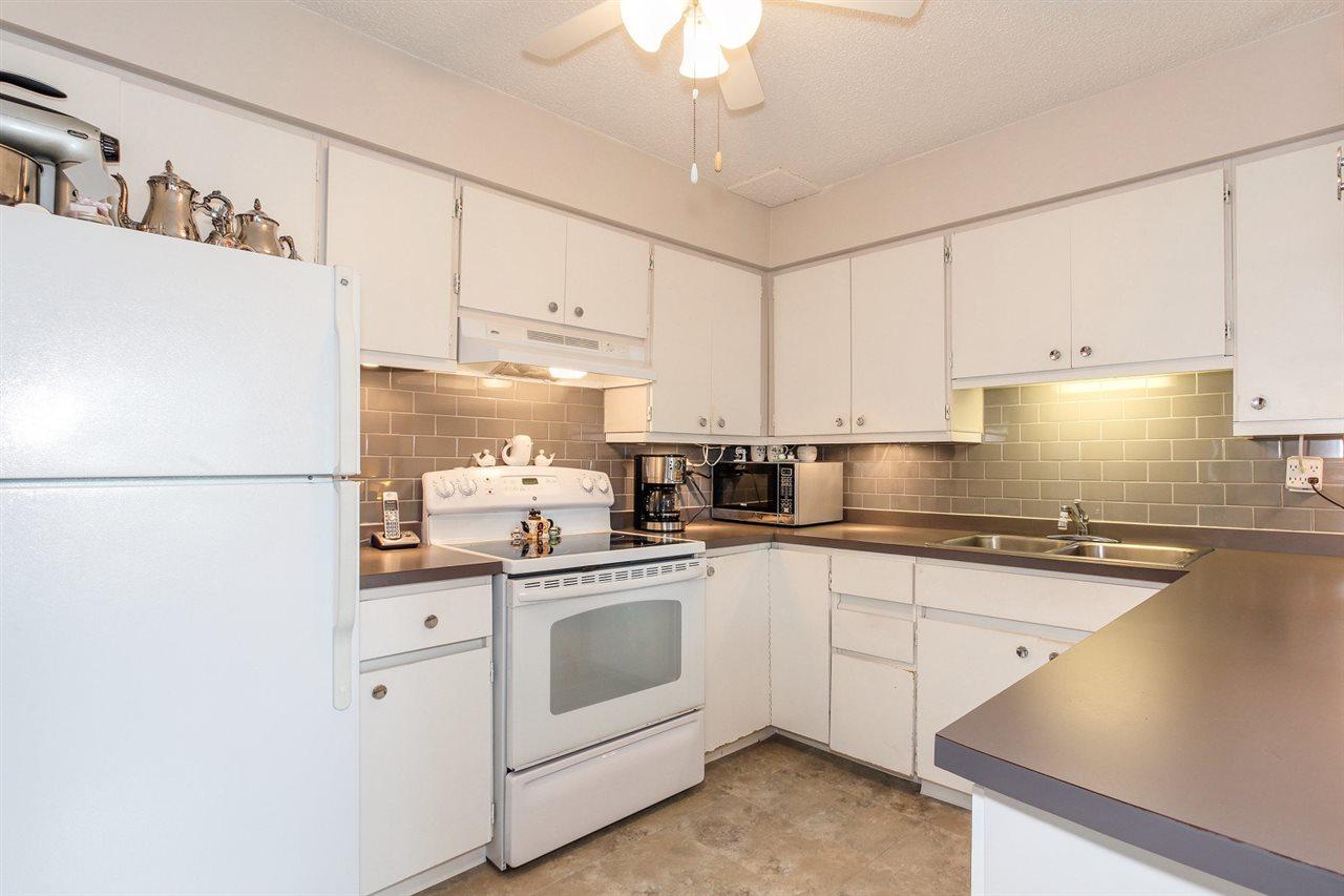 4906 47A Avenue - Photo 1