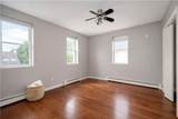 69 Saint Stephens Place - Photo 20