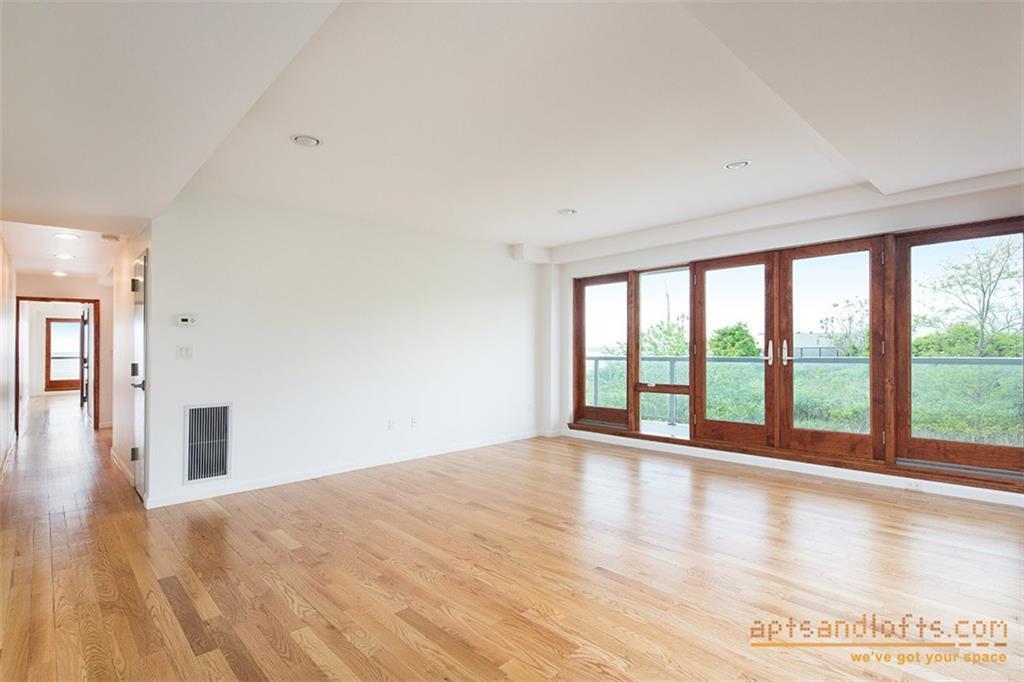 3030 32 Street - Photo 1