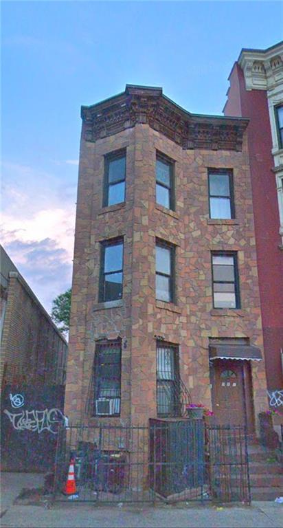 591 4 Avenue - Photo 1