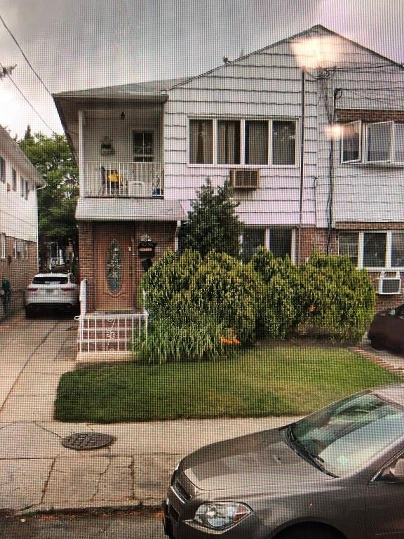 2726 64 Street - Photo 1