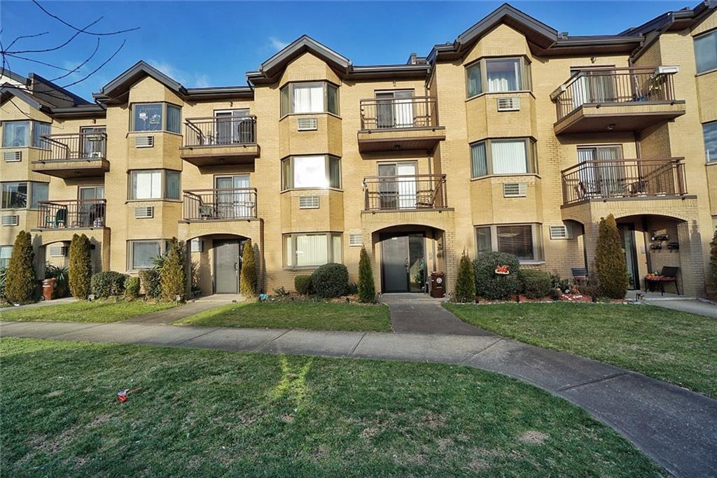218 Bay 44th Street - Photo 1