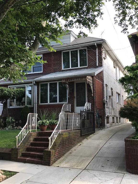 1034 76 Street - Photo 1