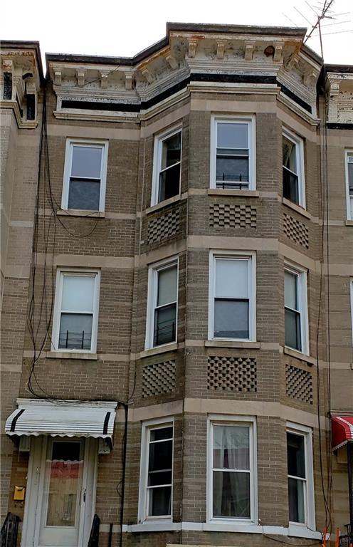376 Hawthorne Street - Photo 1