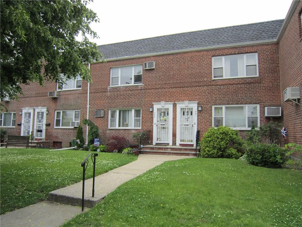 1553 Independence Avenue - Photo 1
