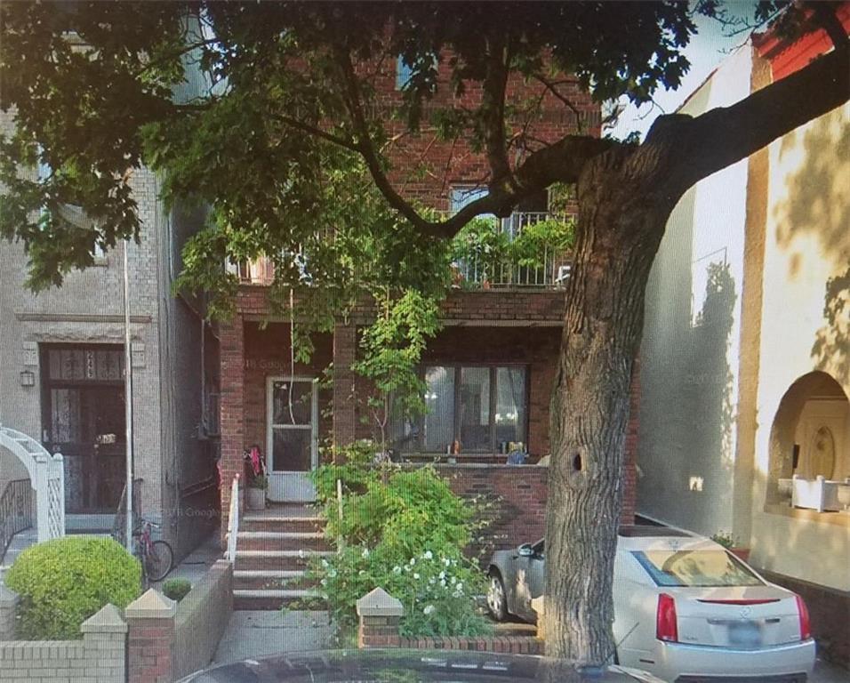 251 94 Street - Photo 1