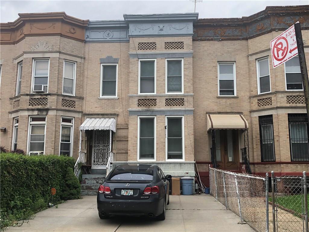 371 Hawthorne Street - Photo 1