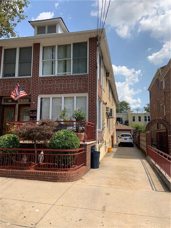 1325 73 Street - Photo 1