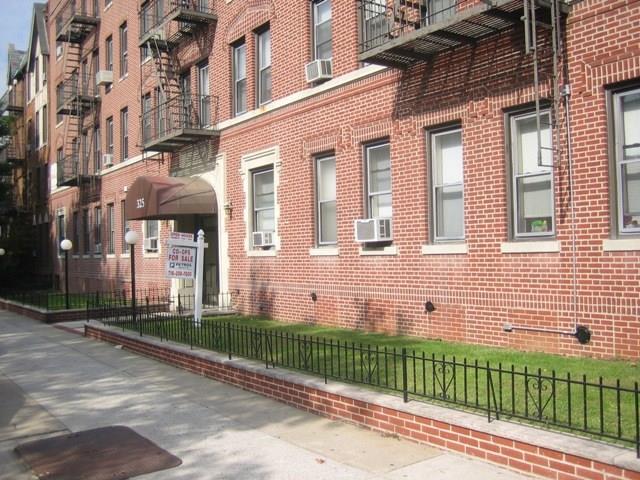 325 Marine Avenue - Photo 1