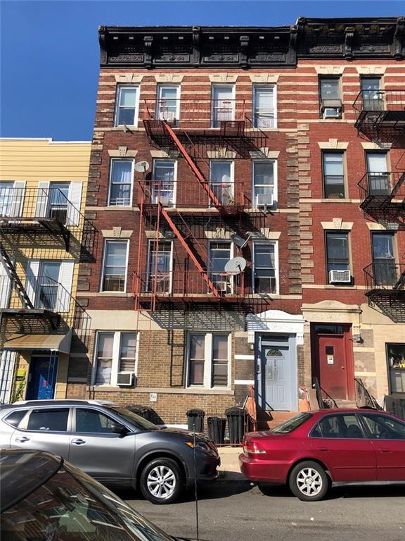 281 23 Street - Photo 1